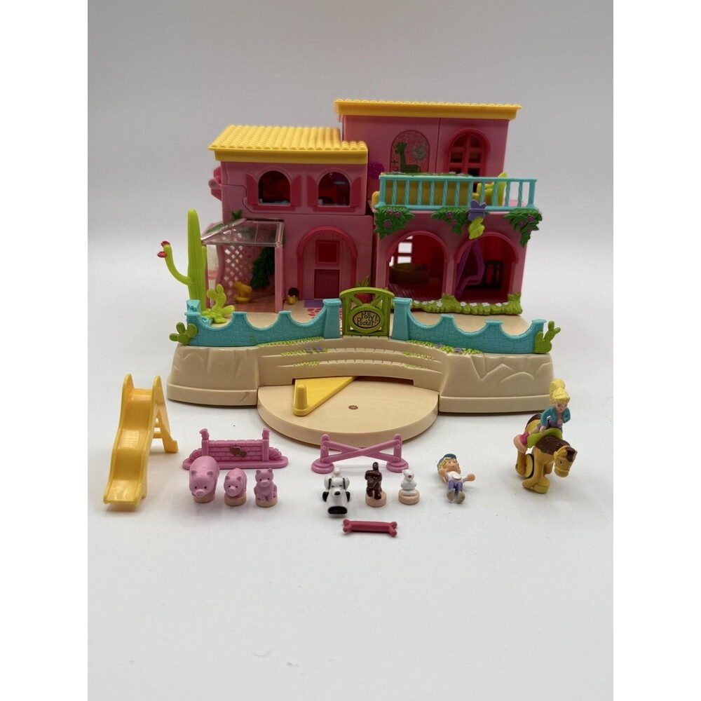 Vintage 2000 Polly Pocket Petland Hacienda Ranch House w/Figures Animals Dolls